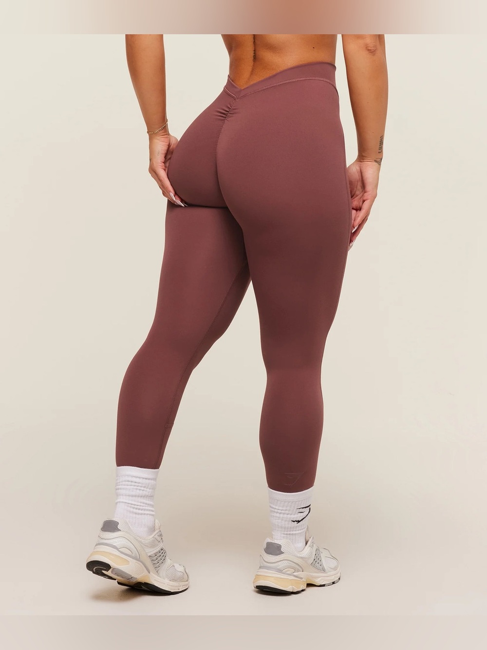 LIFTING DIPPED WAISTBAND LEGGINGS